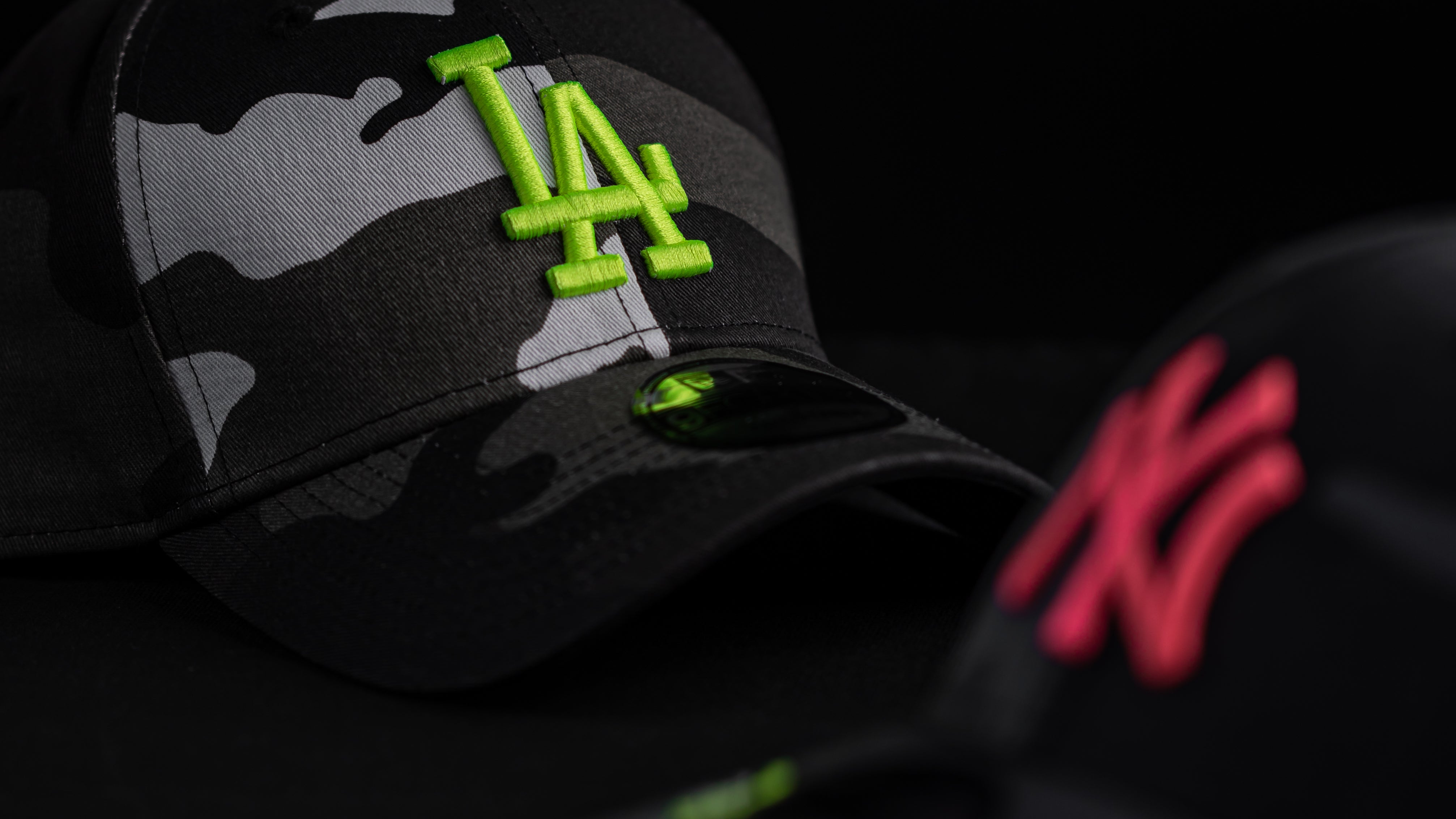 NEW ERA Cap Co. – Skulls and Butterflies